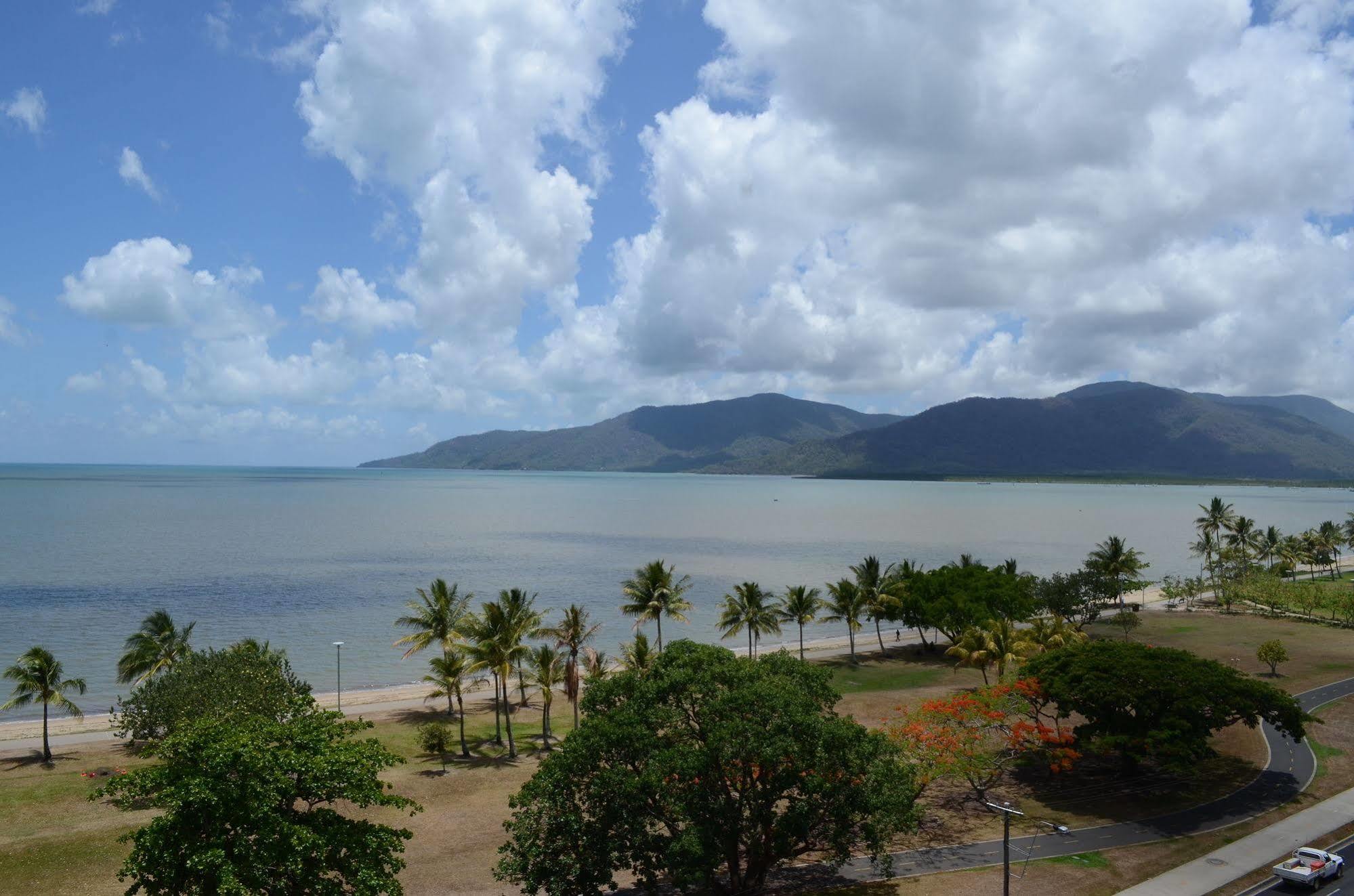 Acacia Court Hotel Cairns Exteriér fotografie