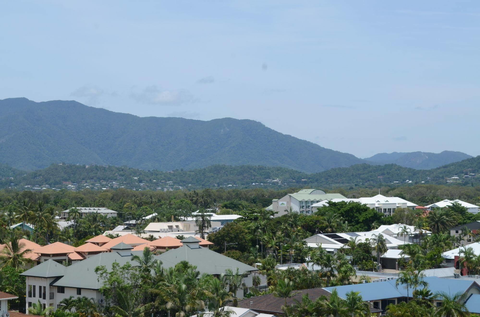 Acacia Court Hotel Cairns Exteriér fotografie